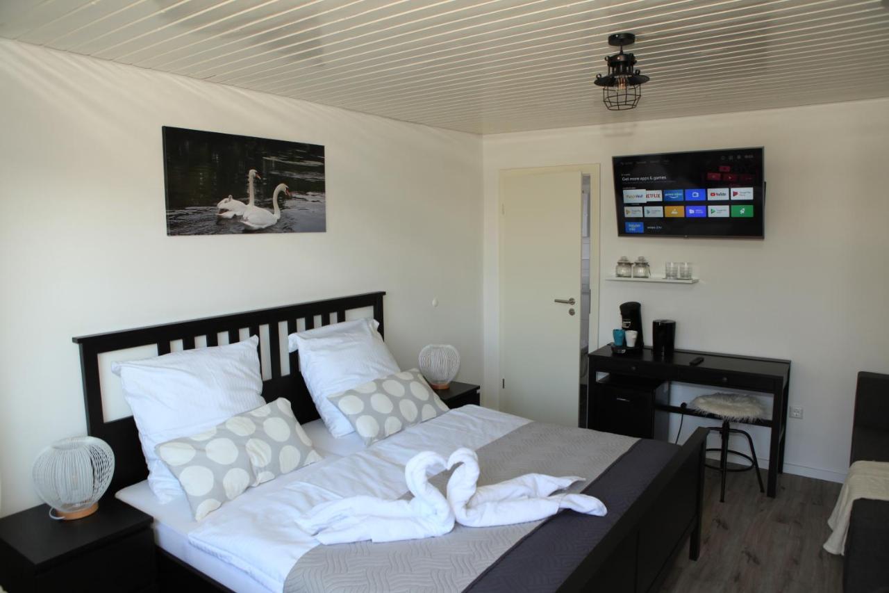 Gaestehaus Zum Rhein Rheinhausen Ngoại thất bức ảnh