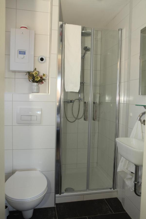 Gaestehaus Zum Rhein Rheinhausen Ngoại thất bức ảnh