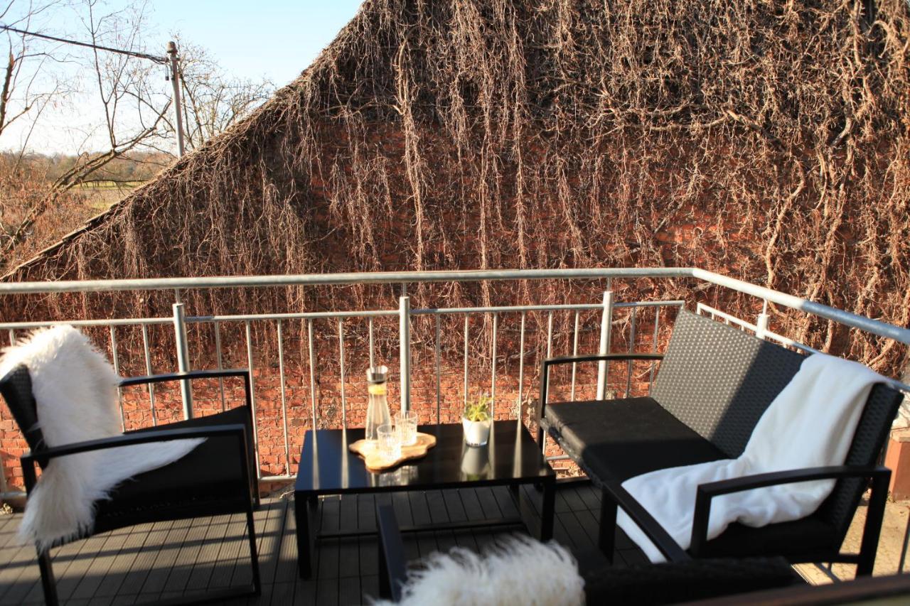 Gaestehaus Zum Rhein Rheinhausen Ngoại thất bức ảnh