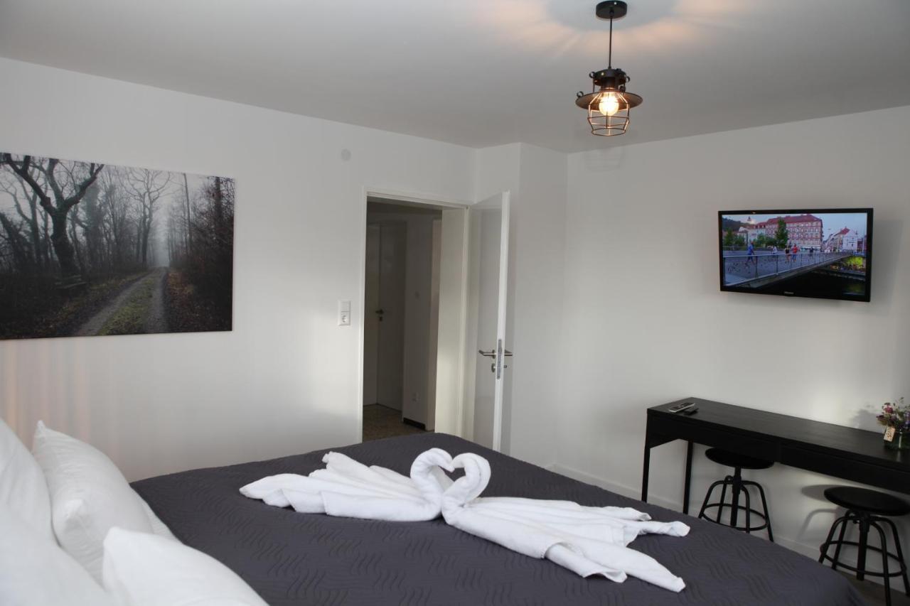 Gaestehaus Zum Rhein Rheinhausen Ngoại thất bức ảnh